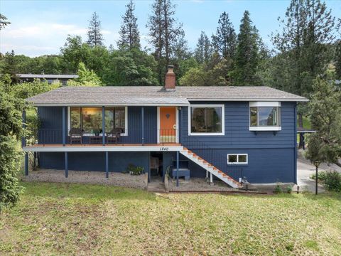 1840 Crestview Drive Ashland OR 97520