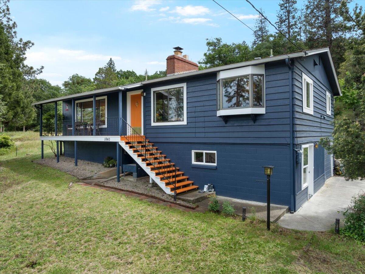 1840 Crestview Drive
