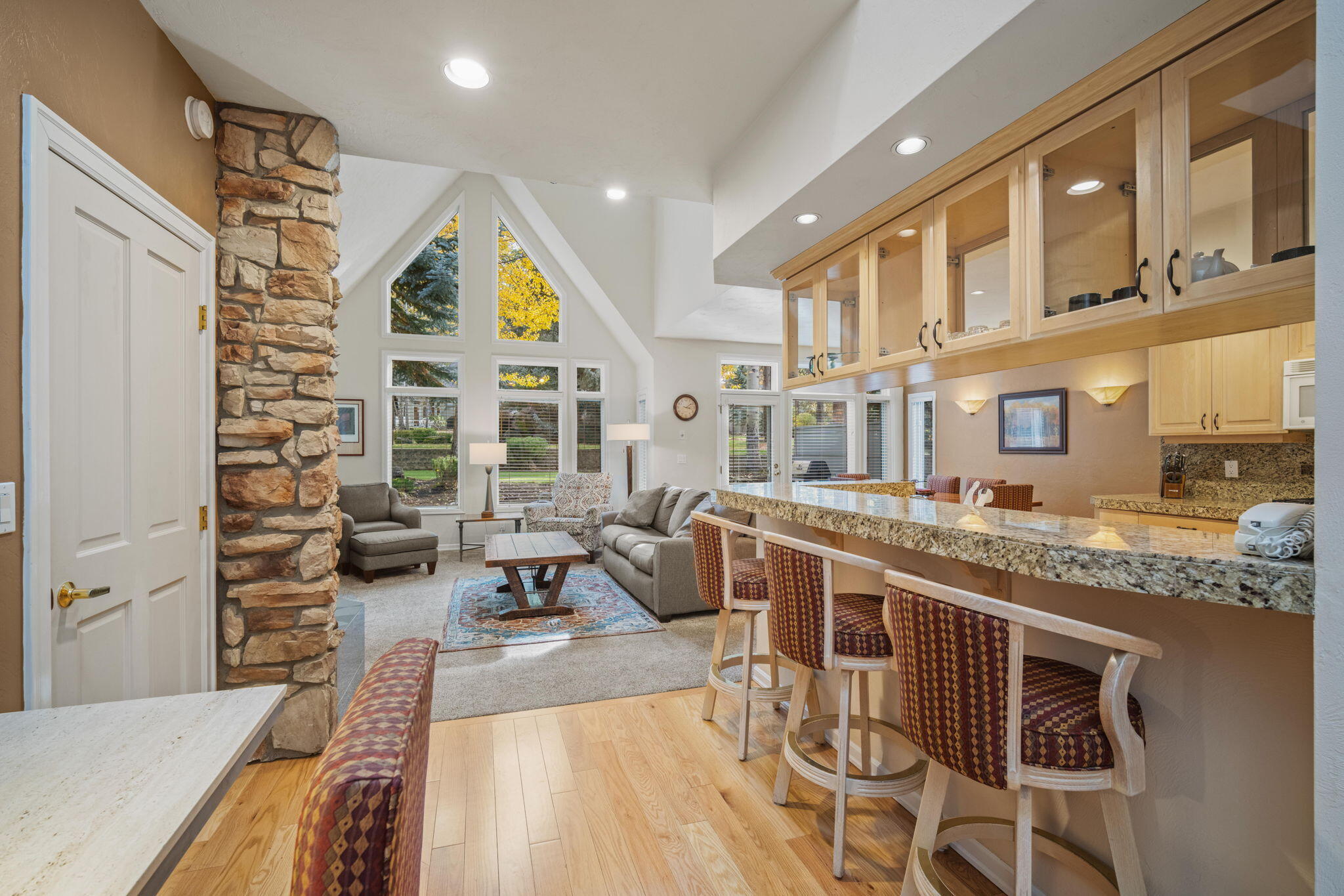 StoneTH - Residential