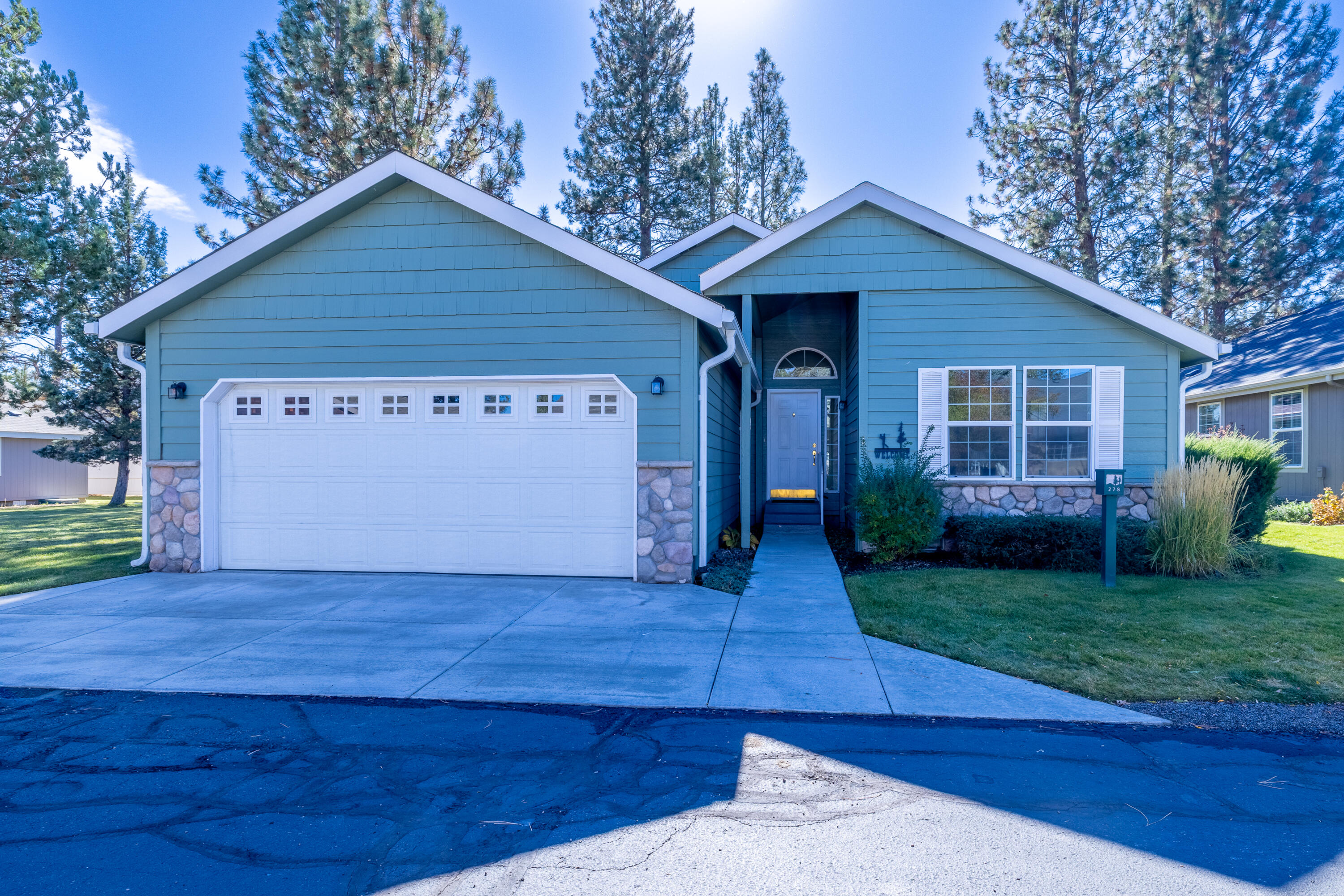 Pines At Sisters - Residential