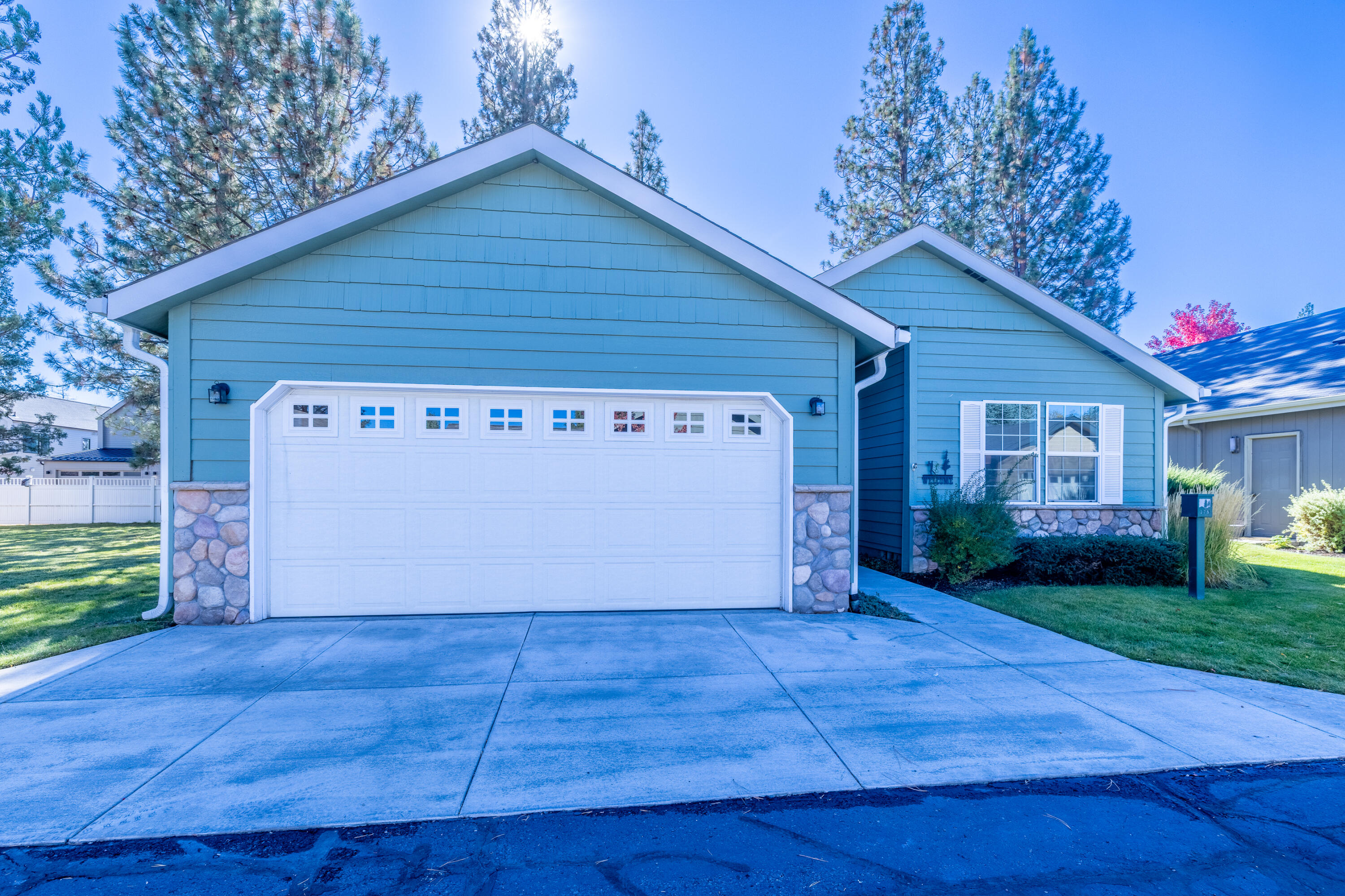 Pines At Sisters - Residential