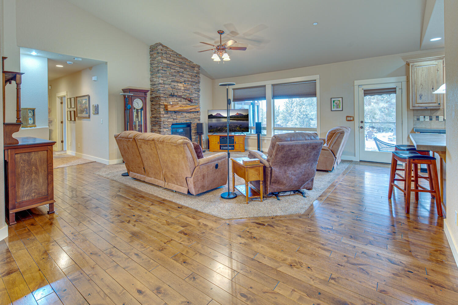 Mountain Ridge Est. - Residential