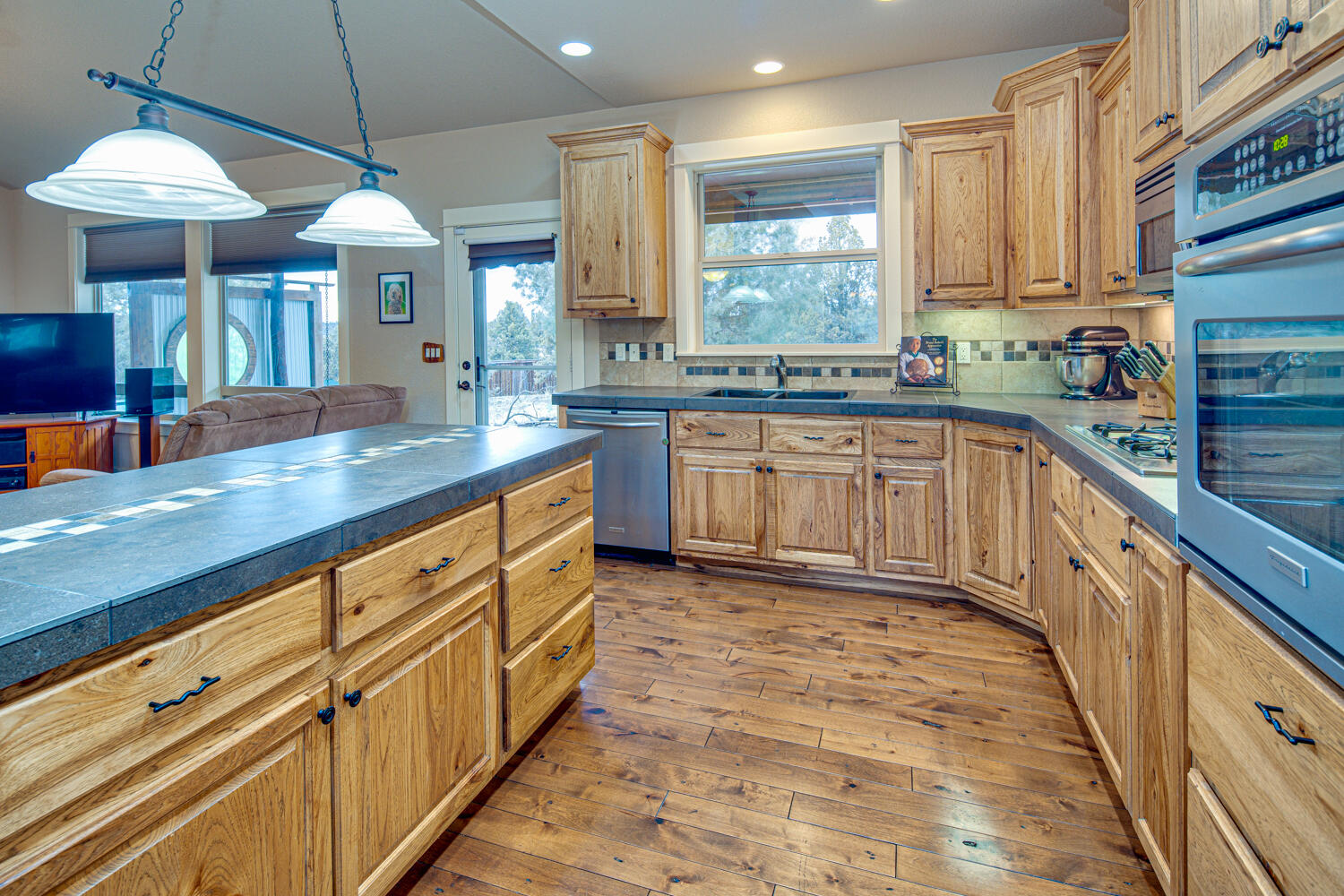 Mountain Ridge Est. - Residential