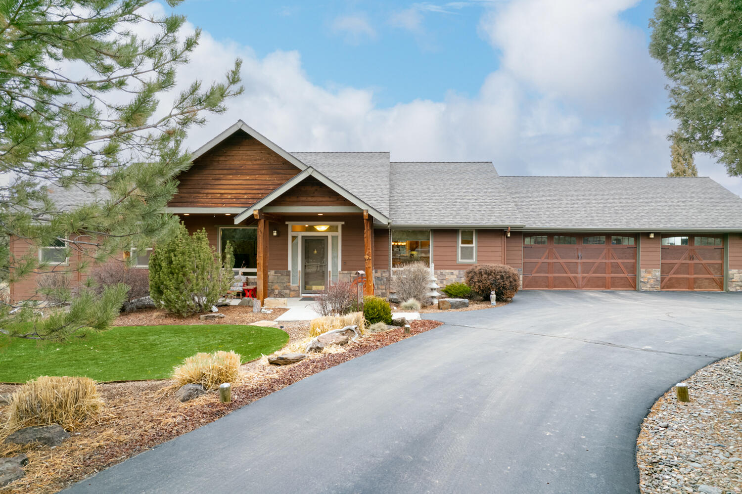 Mountain Ridge Est. - Residential