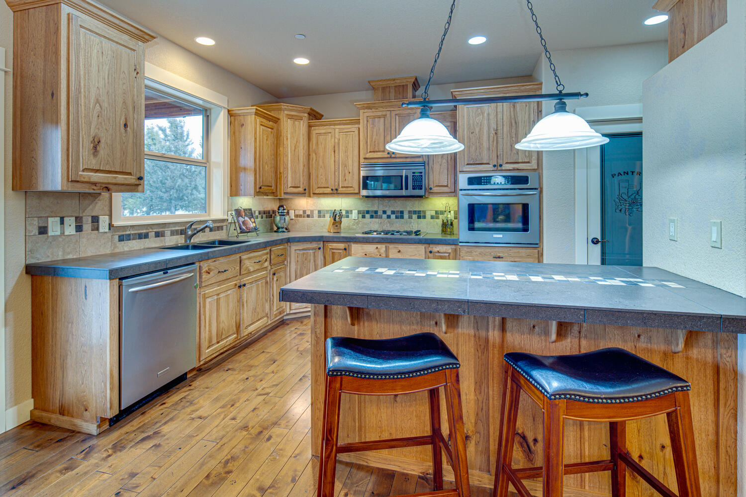 Mountain Ridge Est. - Residential