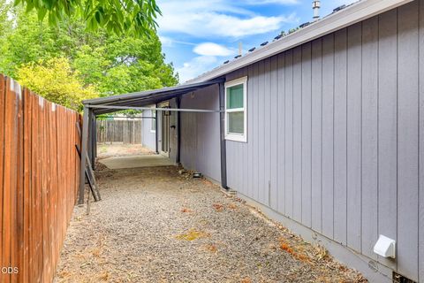 Tiny photo for 3643 Amelia Way, White City, OR 97503 (MLS # 220224211)