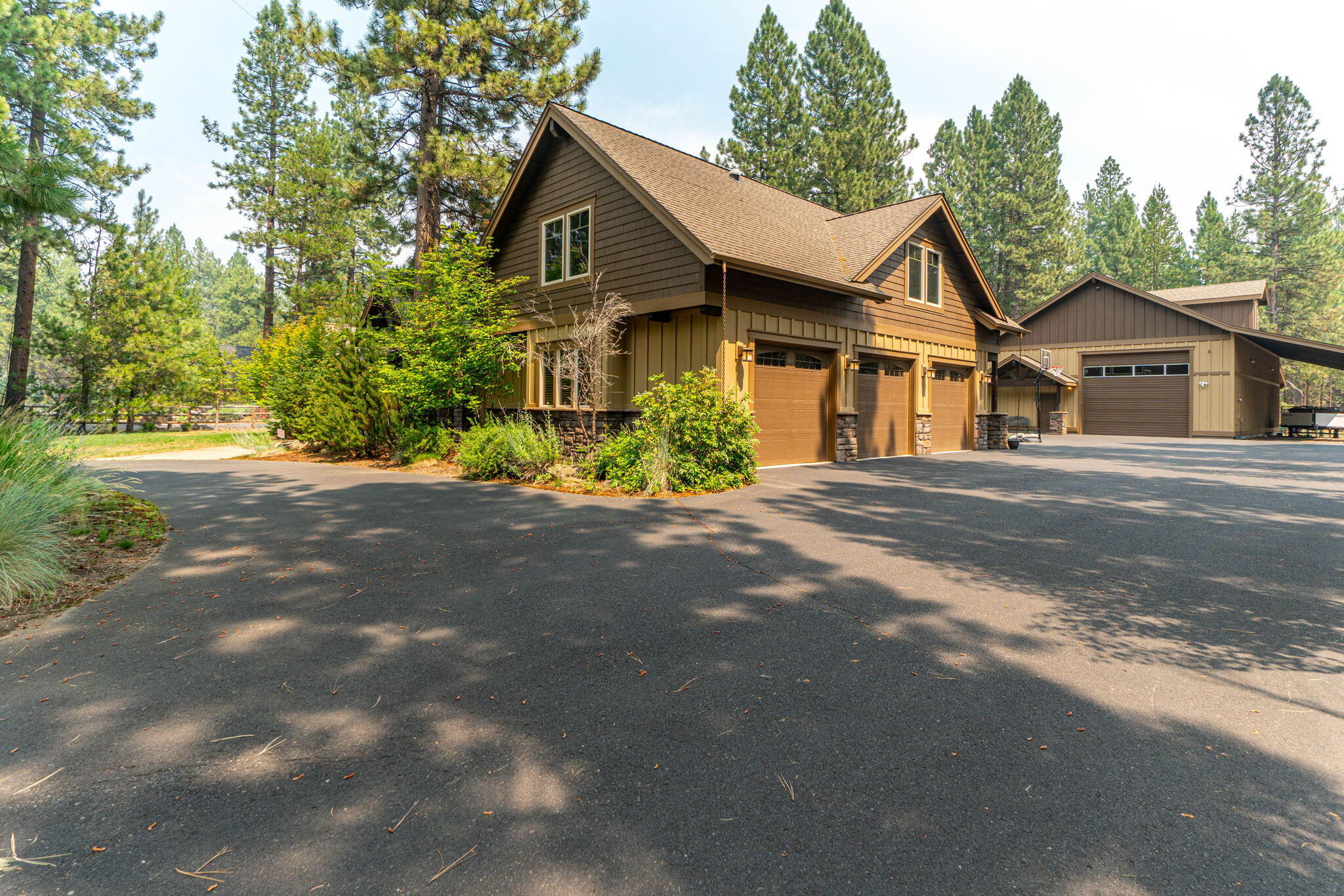 River Forest Acres - Residential