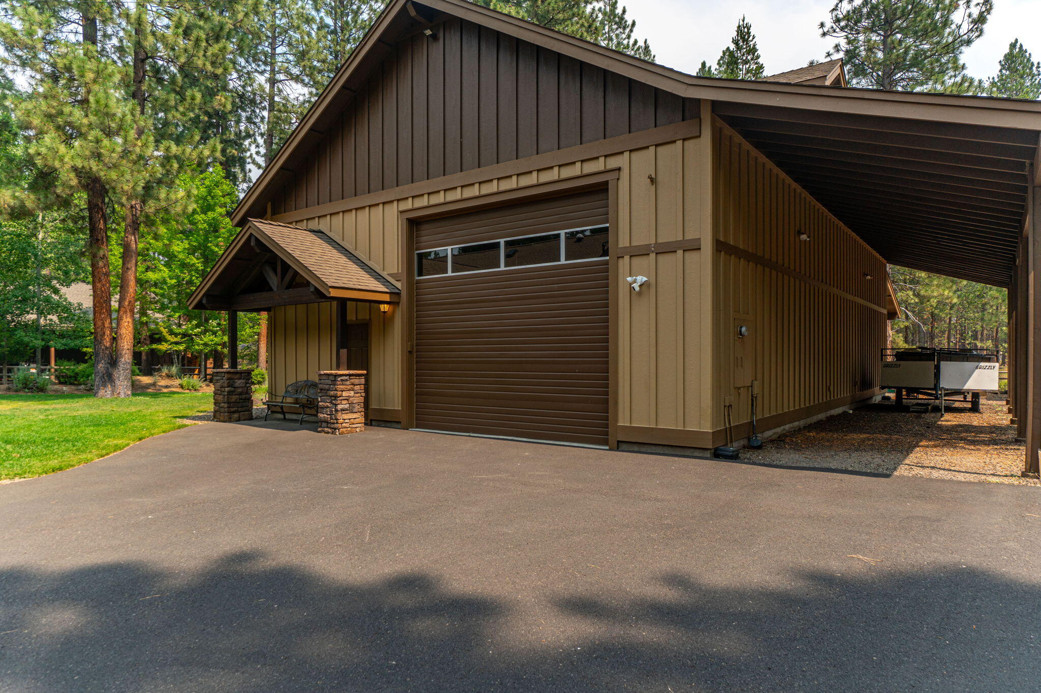 River Forest Acres - Residential