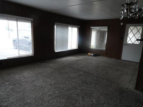 Tiny photo for 4609 Alt Court, Klamath Falls, OR 97603 (MLS # 220212525)
