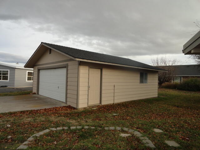 Country Green - Residential