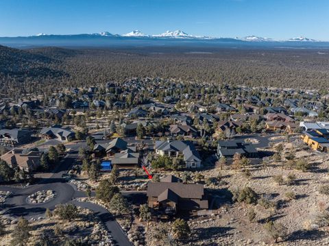 Tiny photo for 10935 Summit Ridge Court, Redmond, OR 97756 (MLS # 220213838)