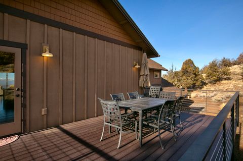 Tiny photo for 10935 Summit Ridge Court, Redmond, OR 97756 (MLS # 220213838)