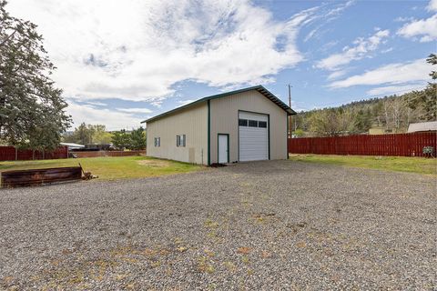 Tiny photo for 4260 NW Oneil Highway, Prineville, OR 97754 (MLS # 220219828)