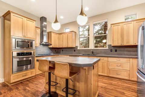 Tiny photo for 2323 NW High Lakes Loop, Bend, OR 97703 (MLS # 220219522)
