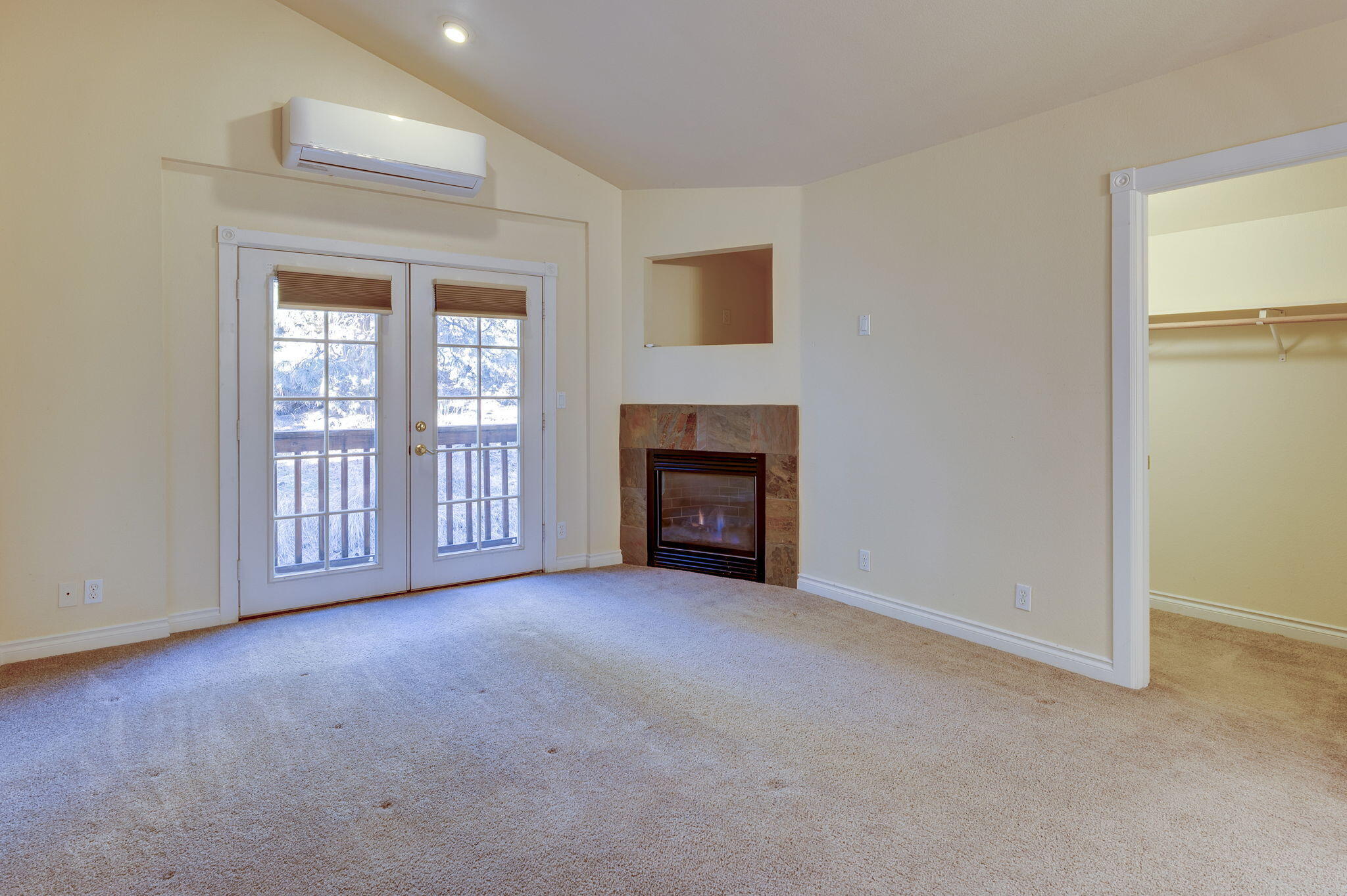 WhisperingPinesCondo - Residential