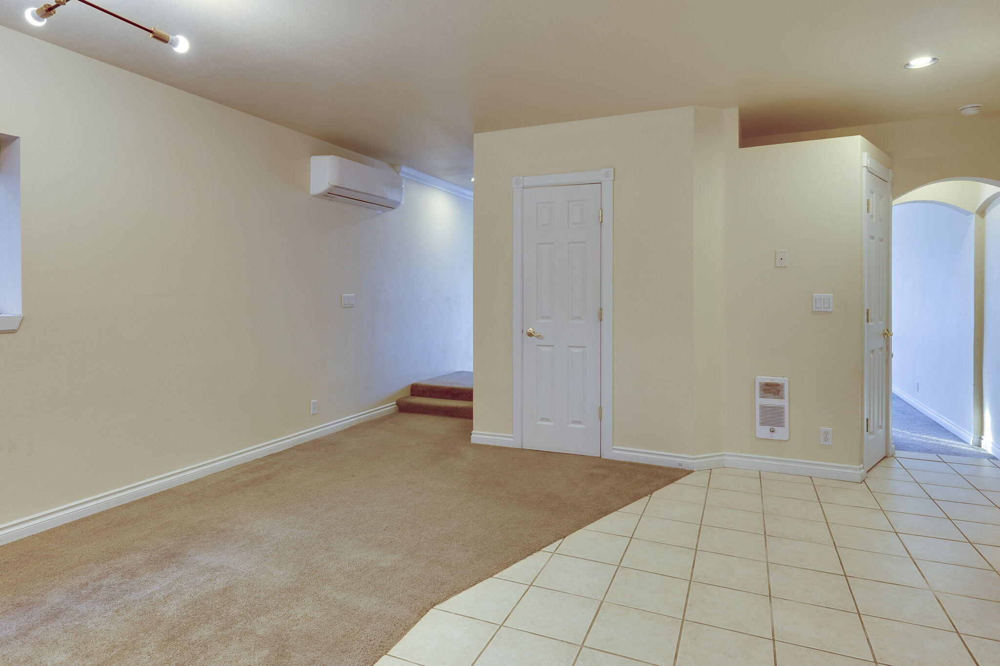 WhisperingPinesCondo - Residential