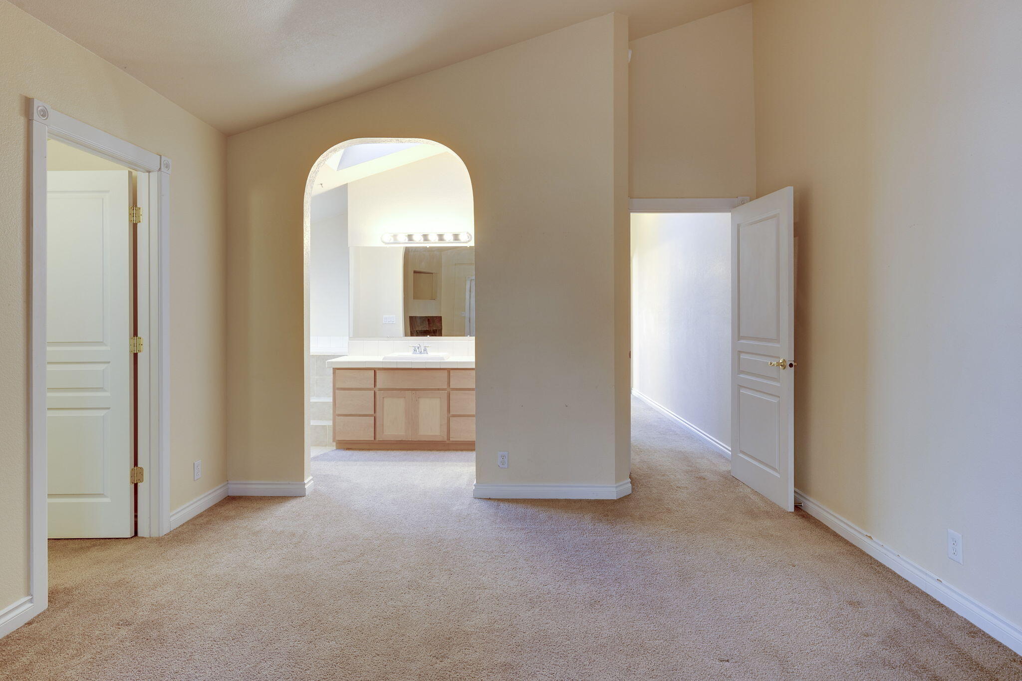 WhisperingPinesCondo - Residential