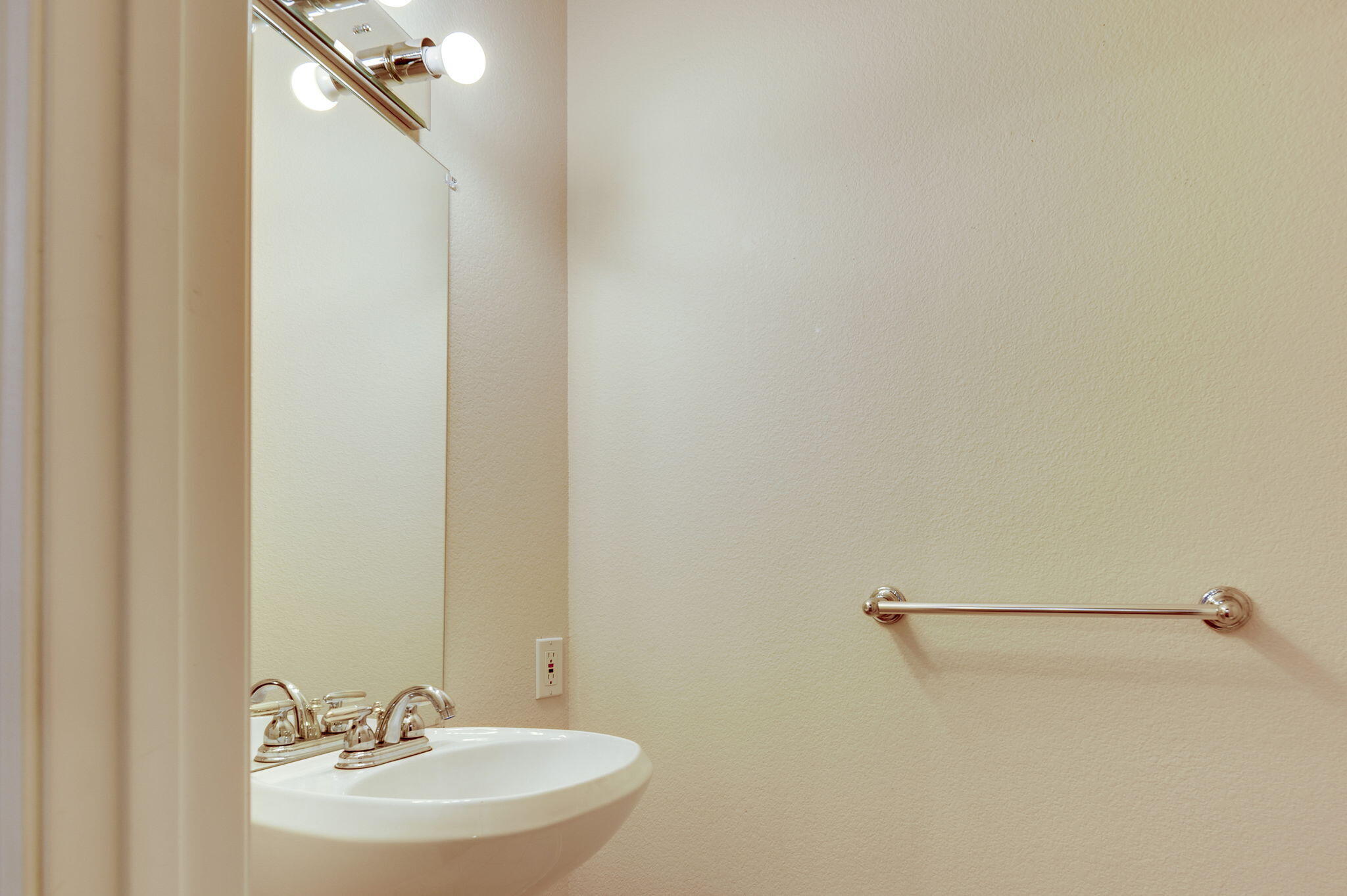 WhisperingPinesCondo - Residential