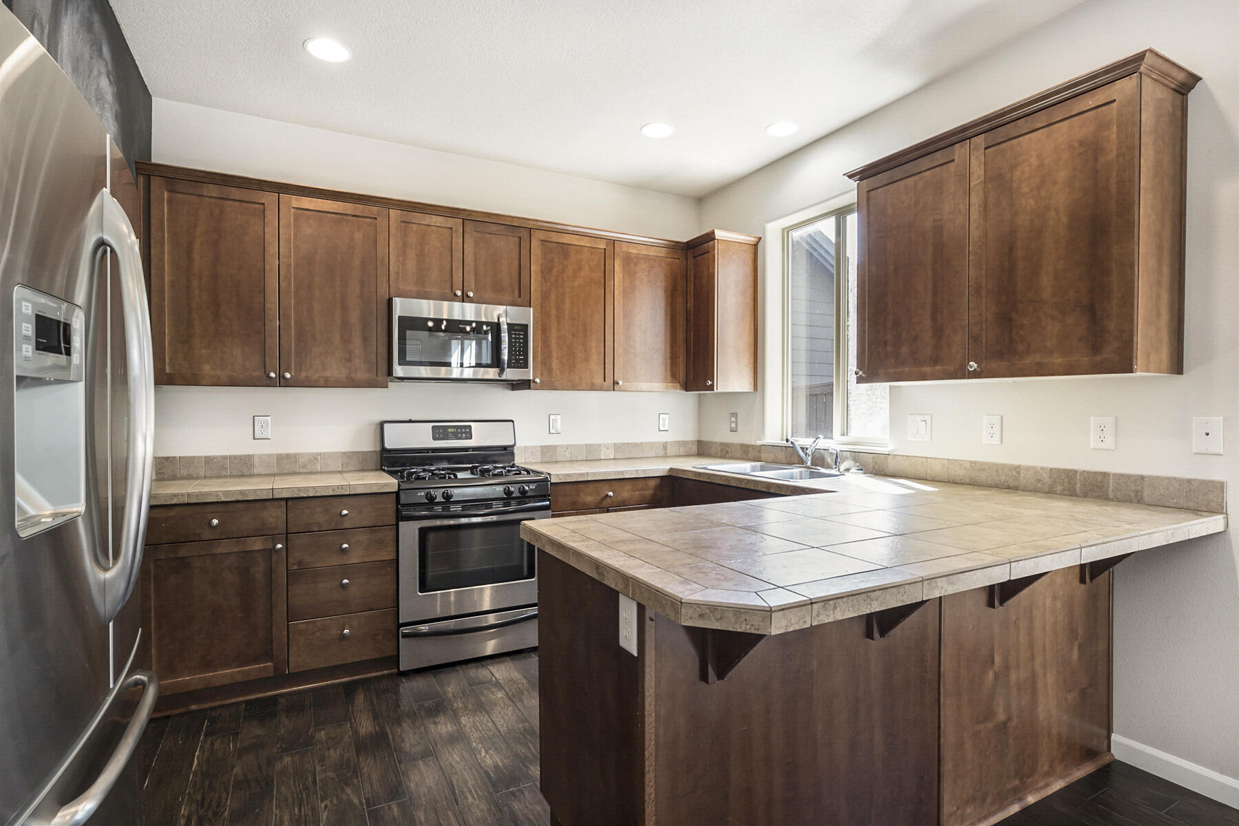 Canyon Breeze - Residential