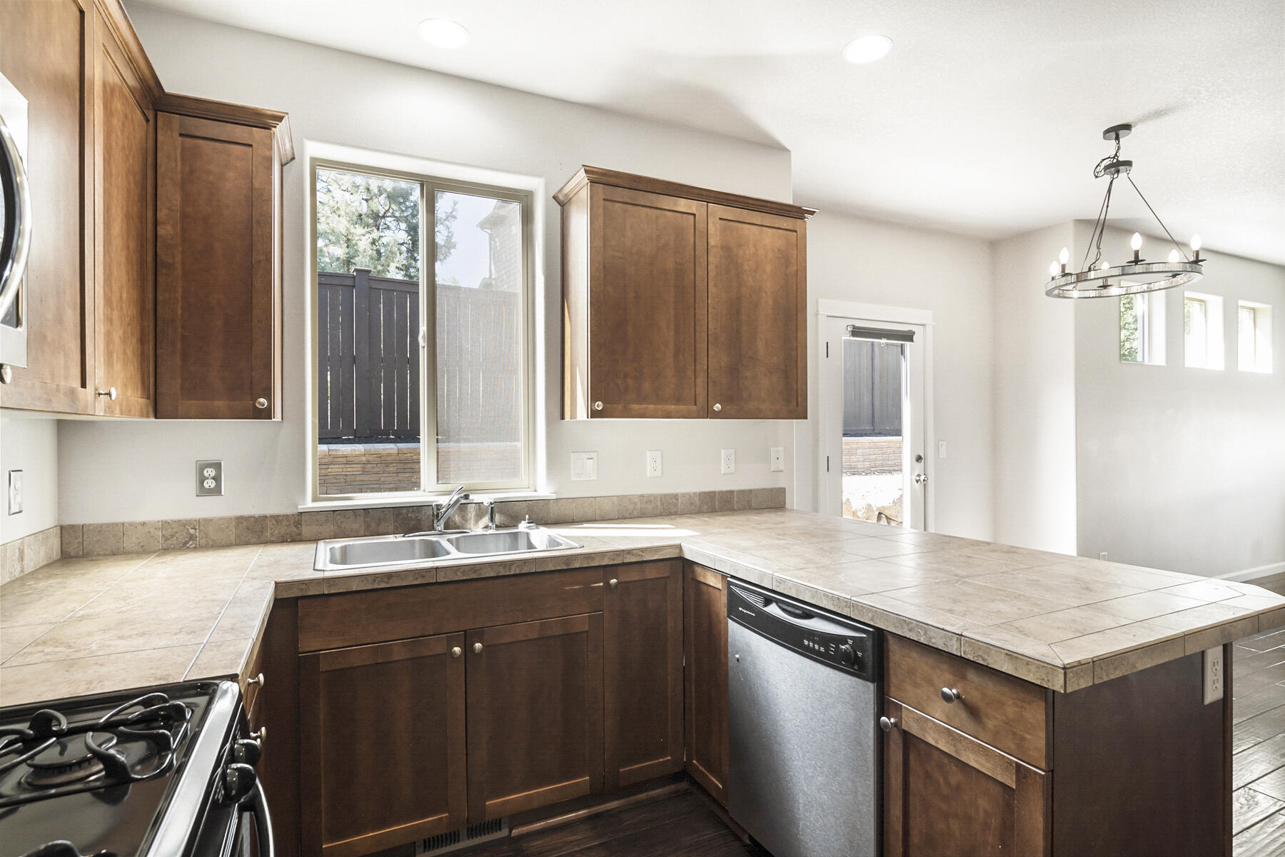 Canyon Breeze - Residential