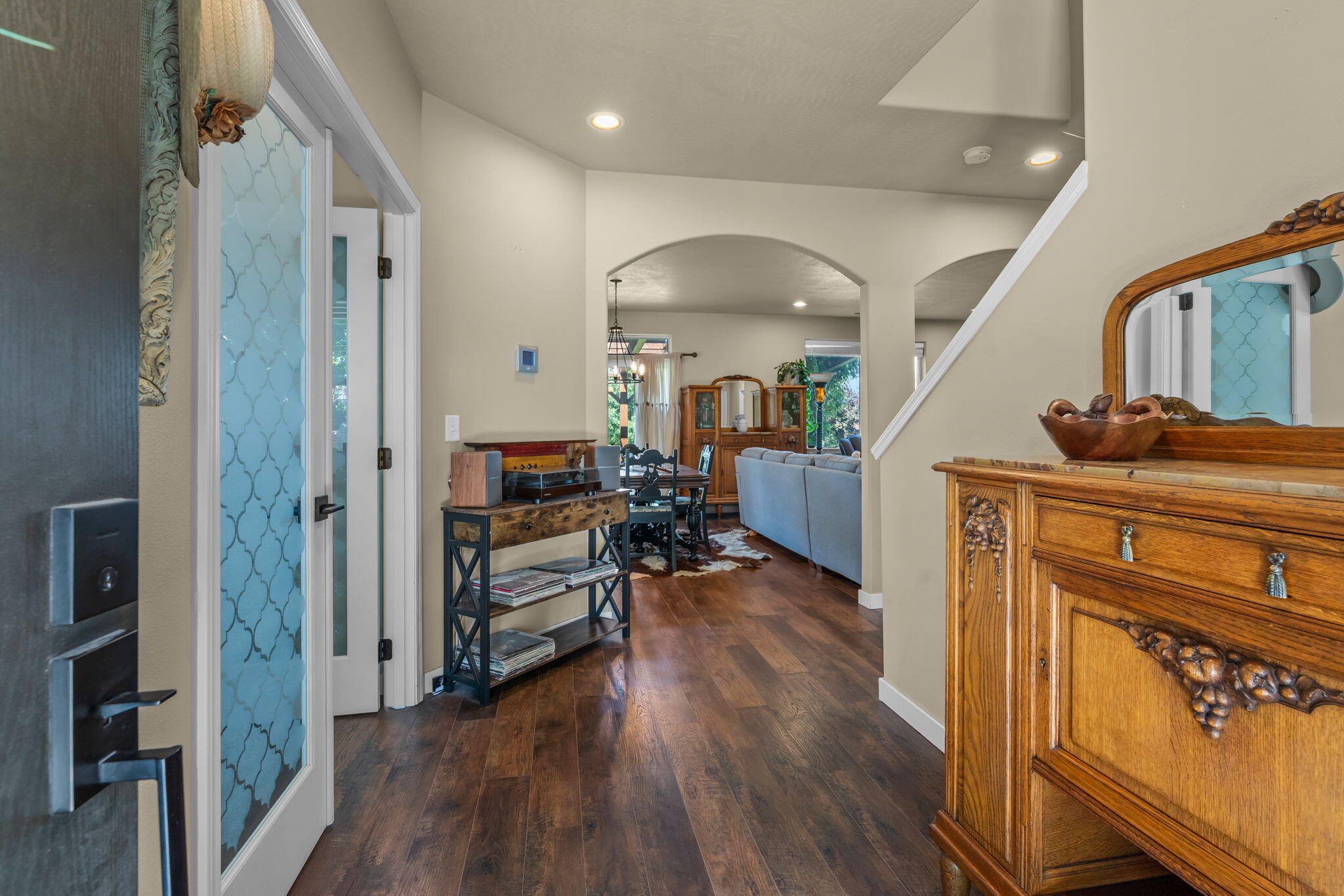 802 NW Green Forest Circle