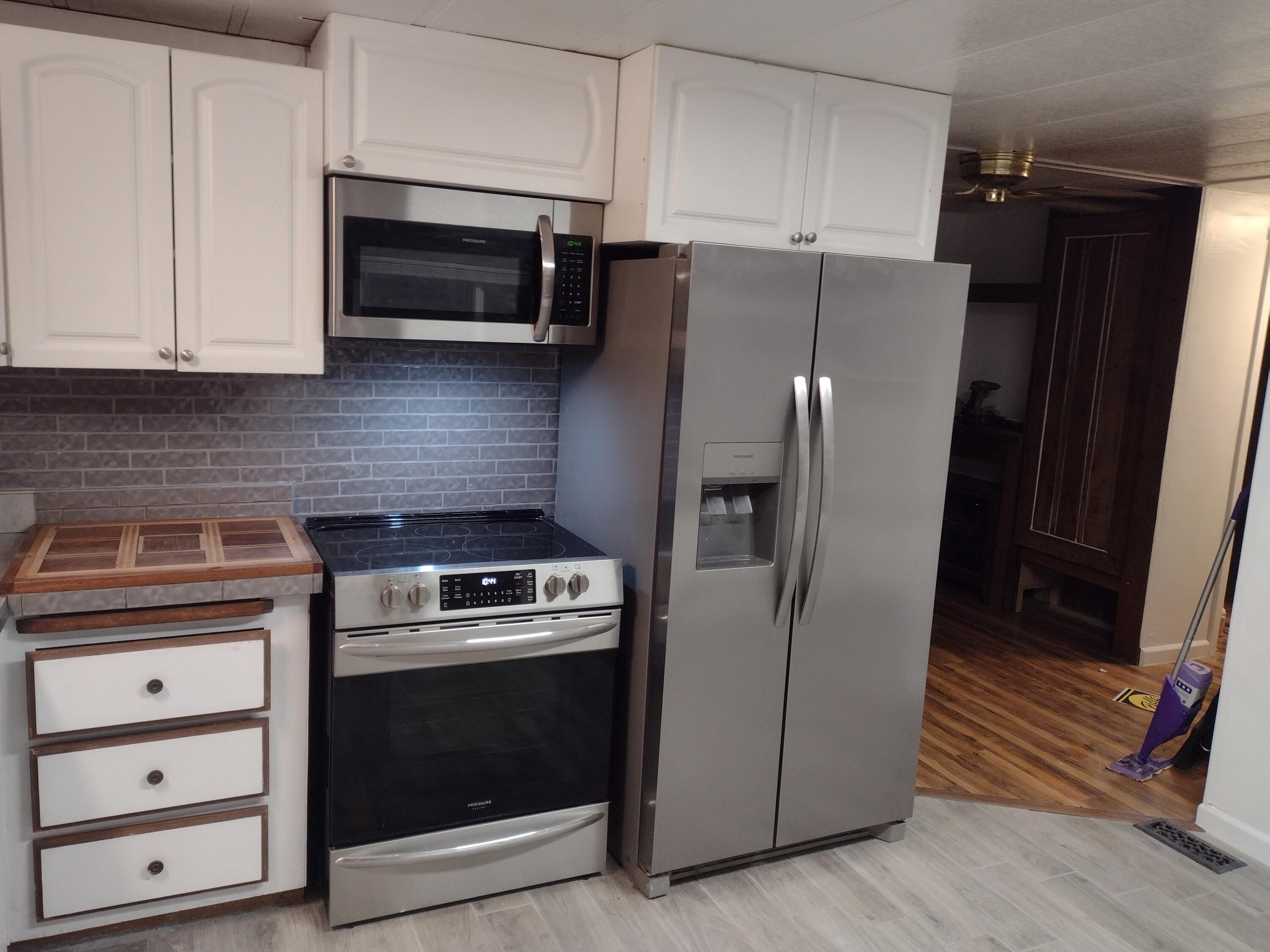 Romaine Village - Residential