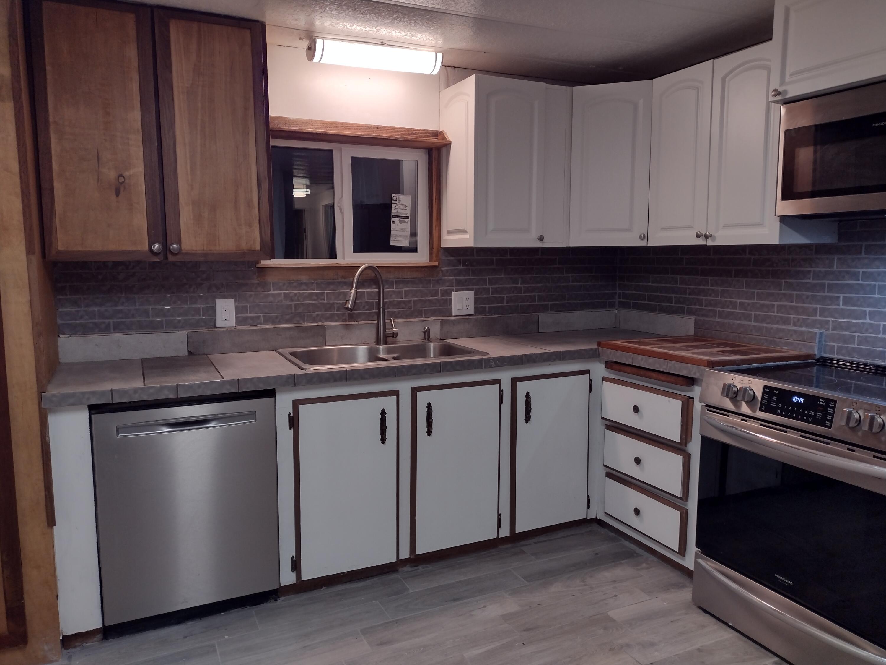 Romaine Village - Residential