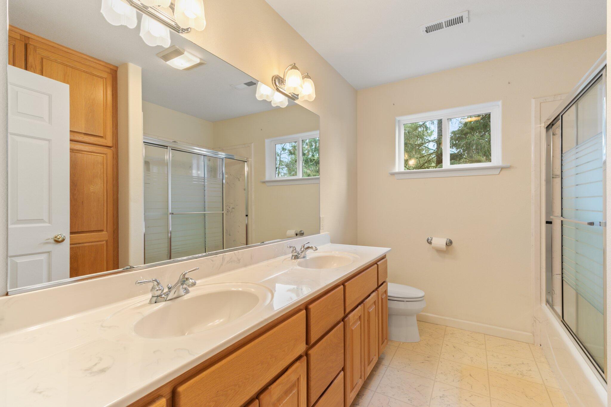 Lake Shore Gardens - Residential