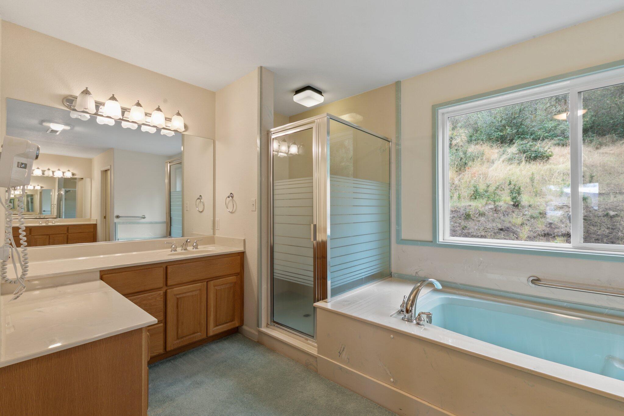 Lake Shore Gardens - Residential