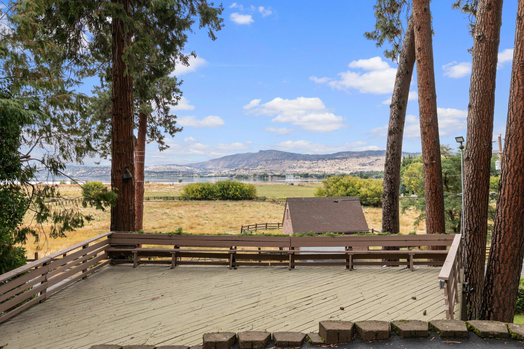 Lake Shore Gardens - Residential