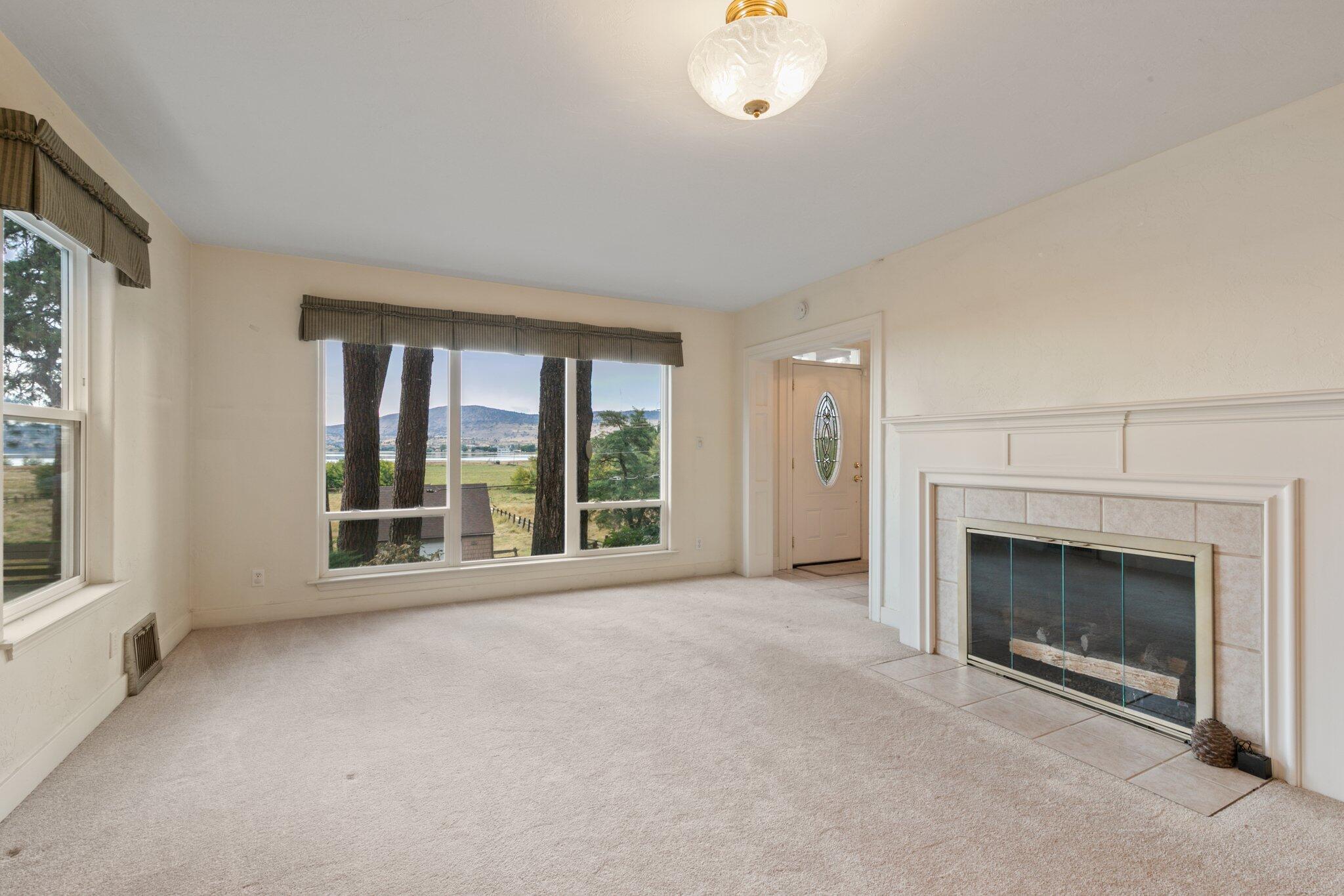 Lake Shore Gardens - Residential