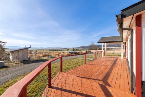 Tiny photo for 17465 Harpold Road, Malin, OR 97632 (MLS # 220212753)