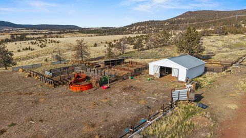 Tiny photo for 17465 Harpold Road, Malin, OR 97632 (MLS # 220212753)