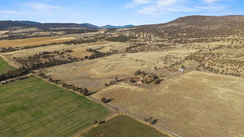 Tiny photo for 17465 Harpold Road, Malin, OR 97632 (MLS # 220212753)