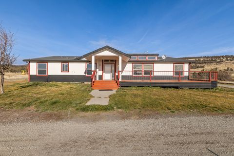 Tiny photo for 17465 Harpold Road, Malin, OR 97632 (MLS # 220212753)