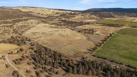 Tiny photo for 17465 Harpold Road, Malin, OR 97632 (MLS # 220212753)