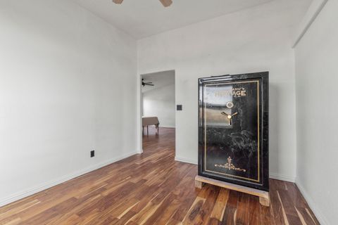 Tiny photo for 17465 Harpold Road, Malin, OR 97632 (MLS # 220212753)