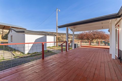 Tiny photo for 17465 Harpold Road, Malin, OR 97632 (MLS # 220212753)