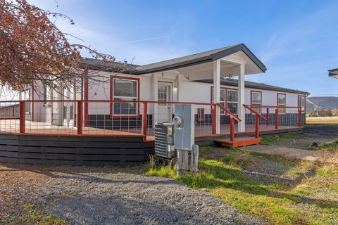 Tiny photo for 17465 Harpold Road, Malin, OR 97632 (MLS # 220212753)