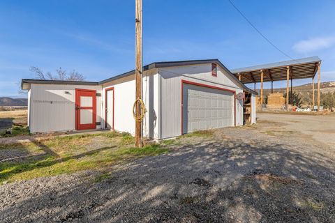 Tiny photo for 17465 Harpold Road, Malin, OR 97632 (MLS # 220212753)