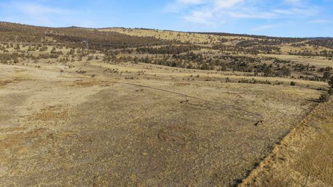 Tiny photo for 17465 Harpold Road, Malin, OR 97632 (MLS # 220212753)