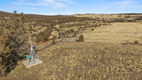 Tiny photo for 17465 Harpold Road, Malin, OR 97632 (MLS # 220212753)