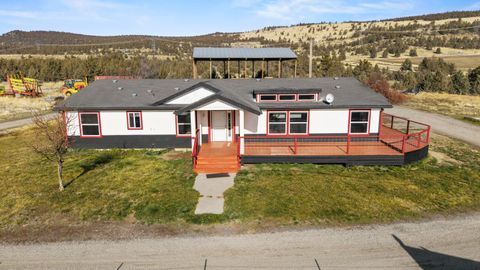 Tiny photo for 17465 Harpold Road, Malin, OR 97632 (MLS # 220212753)