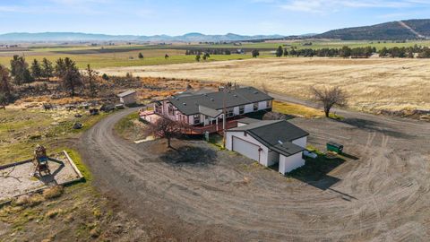 Tiny photo for 17465 Harpold Road, Malin, OR 97632 (MLS # 220212753)
