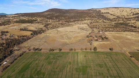 Tiny photo for 17465 Harpold Road, Malin, OR 97632 (MLS # 220212753)