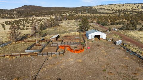 Tiny photo for 17465 Harpold Road, Malin, OR 97632 (MLS # 220212753)