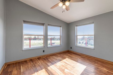 Tiny photo for 17465 Harpold Road, Malin, OR 97632 (MLS # 220212753)