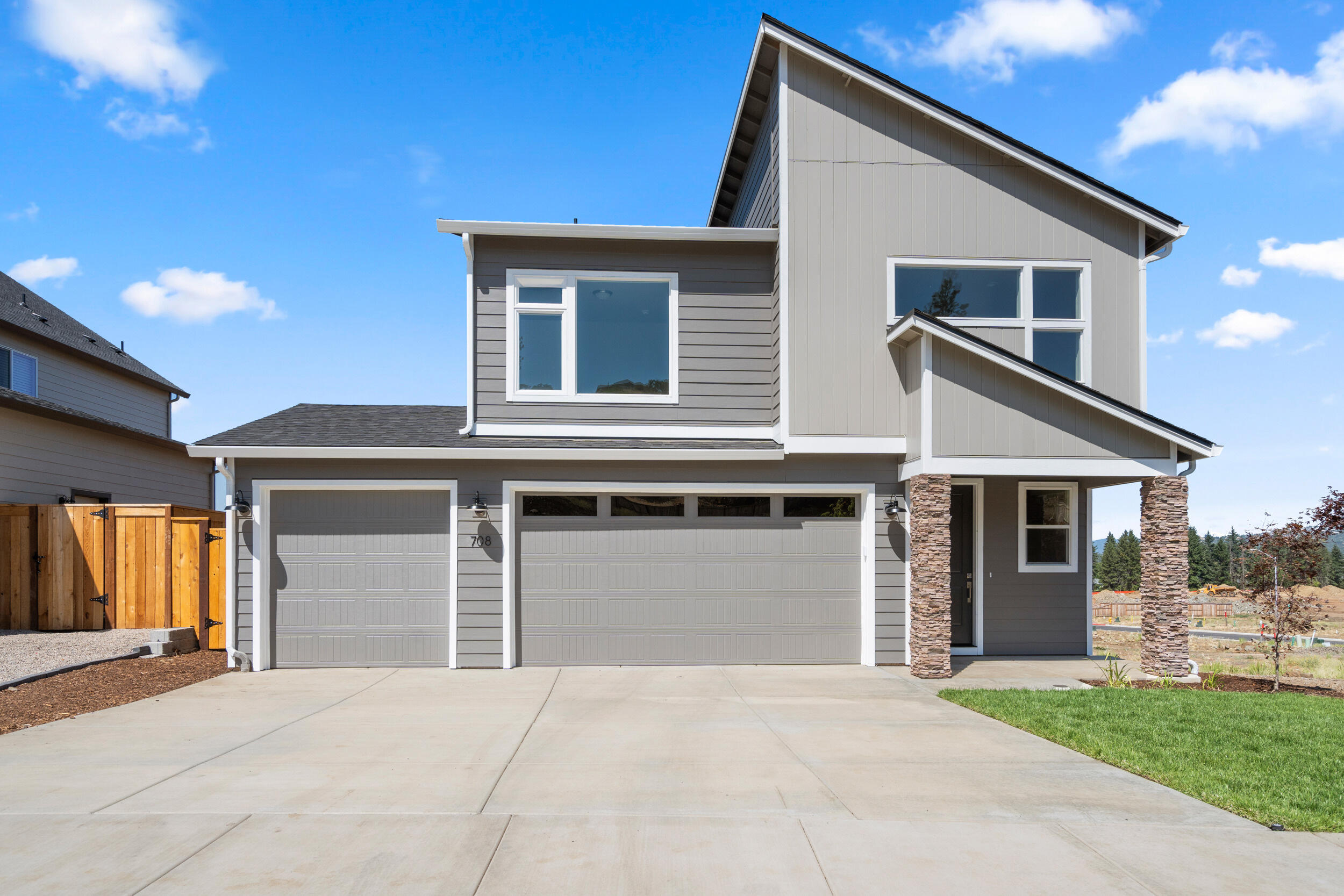 Eagle Point Golf Community - Residential