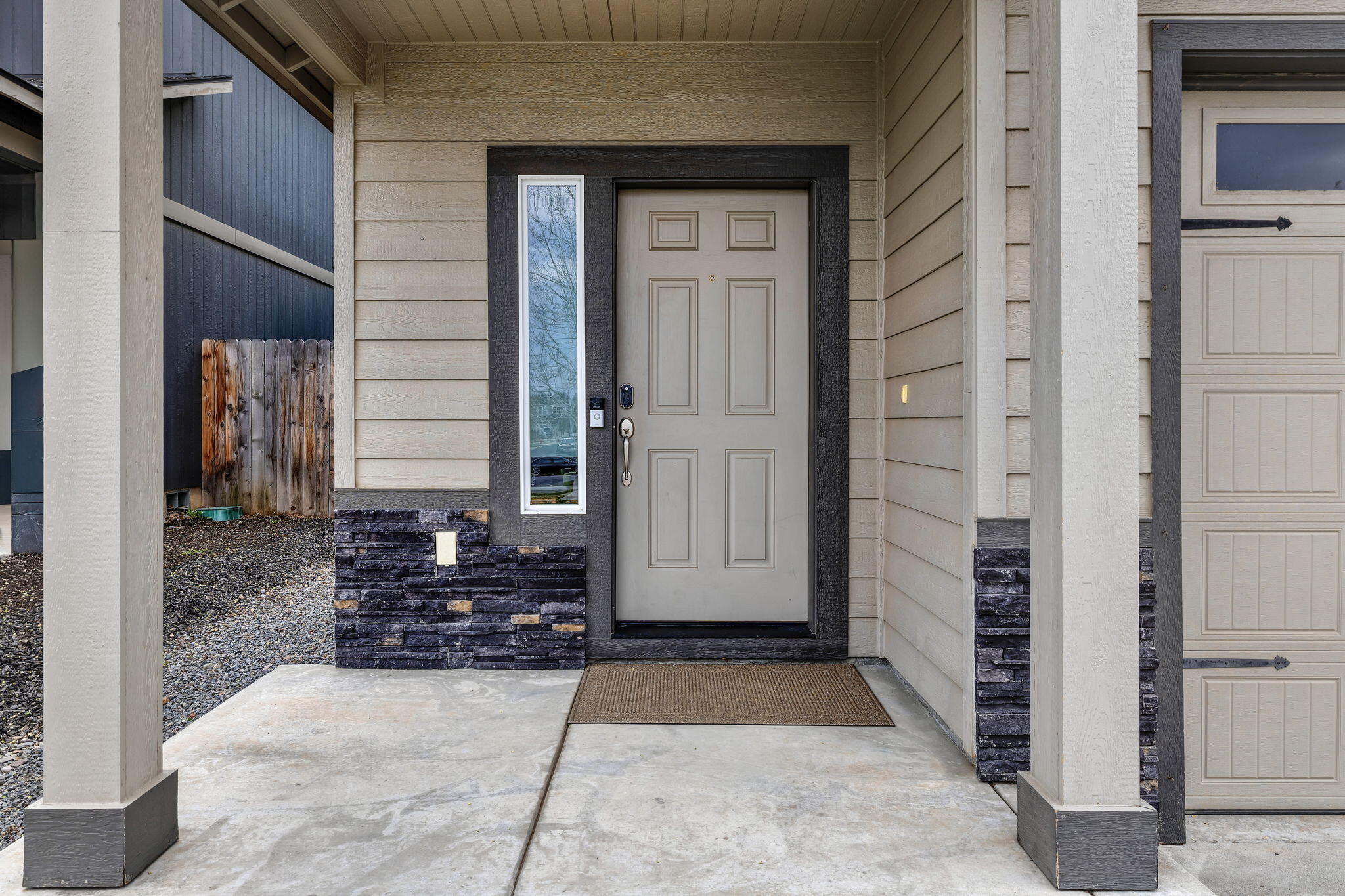 21267 Thornhill Lane