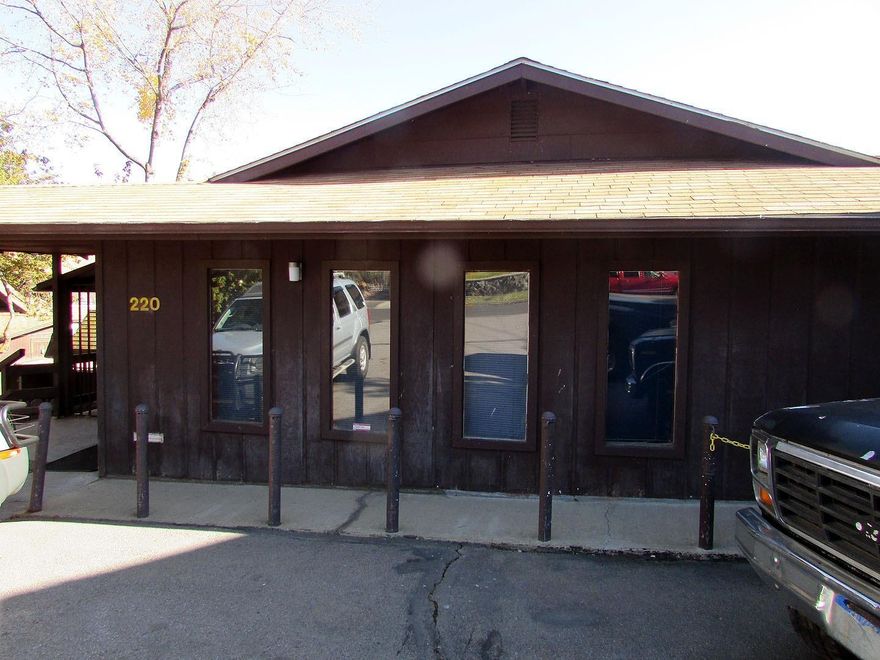 Over 4,400 sq. ft. multi use building zoned GC general commercial'' in prime downtown area. Across main street from the court house and across 3rd street from the county building. Up to 6 off street parking spots. With a little work this could be made into rental offices or converted into several rental studio'' units.